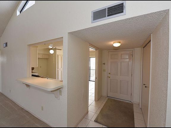 3rd image of 7024 Villa Hermosa Dr