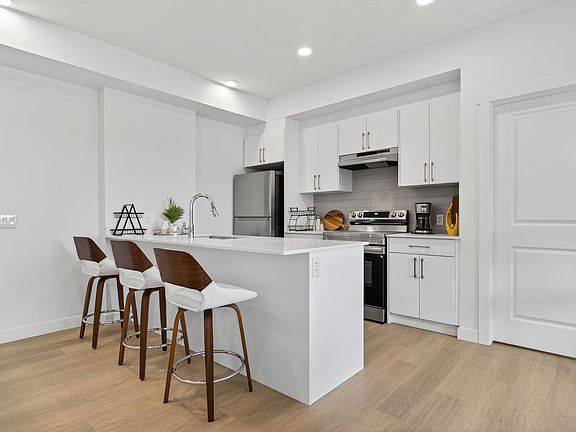 2nd image of 2910 66th St SW #1412121
