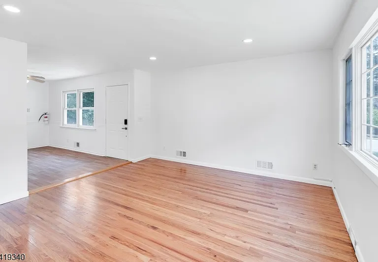 80 White Meadow Rd — Photo 5