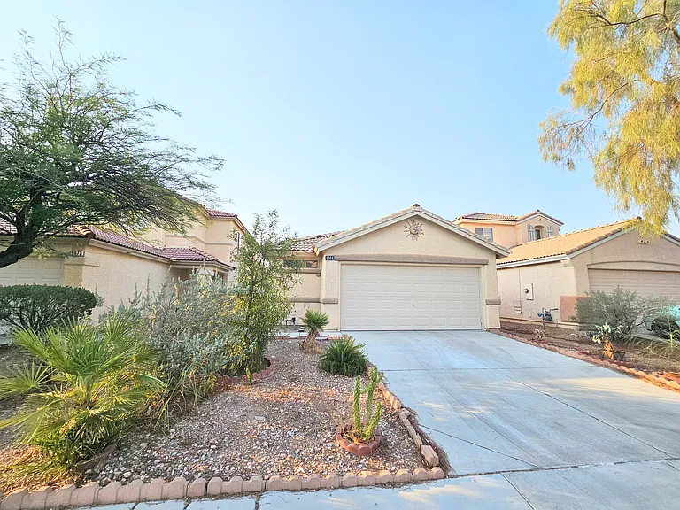 9664 Brooks Lake Ave — Photo 2