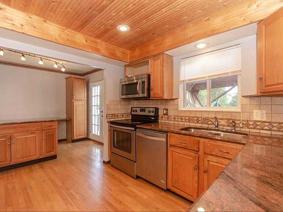 5th image of 2130 Edinburg Ln