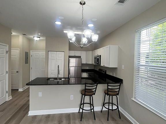 4th image of 1314 River Oaks Dr Unit A-1