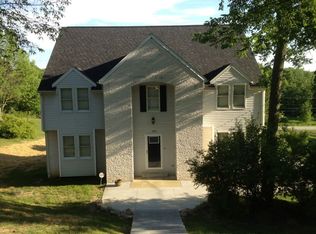 3187 Country Club Dr, Medina, OH 44256