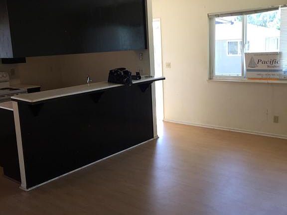 5th image of 626 Paseo La Perla