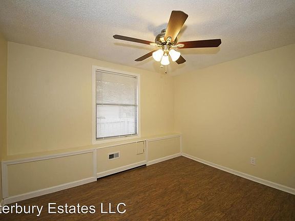 5th image of 317 Waterbury Ct