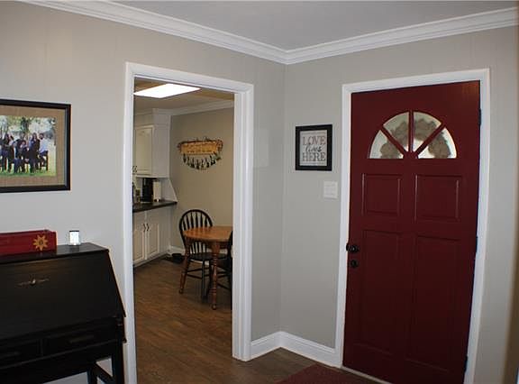3rd image of 1920 Glenwood Dr