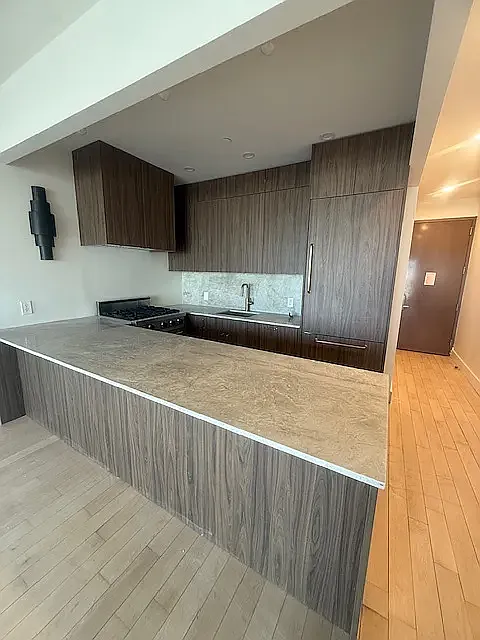 189 Bridge Street — Photo 2
