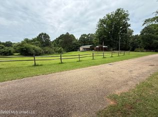 1687 Thaggard Rd, Carthage, MS 39051