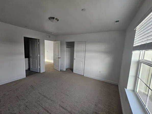 993 Sunrise Dr, Erie, CO 80516