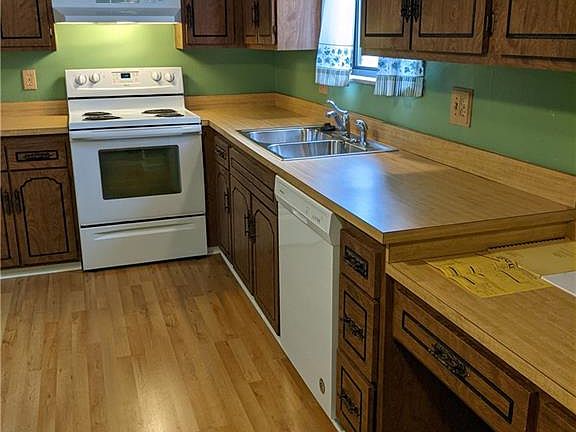 5th image of 7404 Pinehurst Ct #B14
