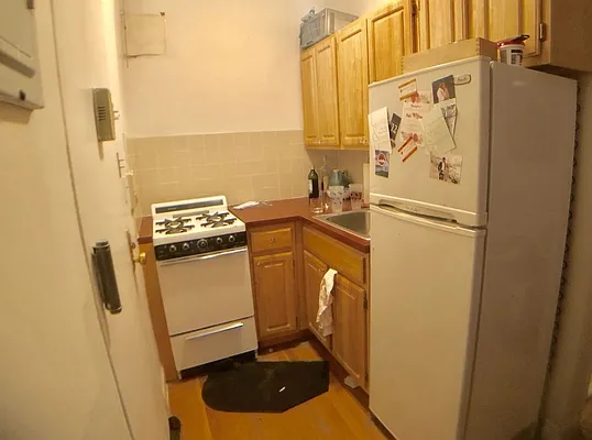 Rented by Gotham City Realty Group | media 29