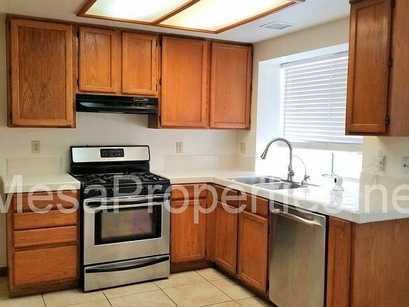 5th image of 2547 Knox Ct