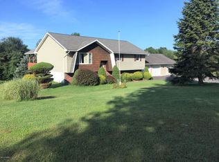 161 Tuthill Rd, Waymart, PA 18472