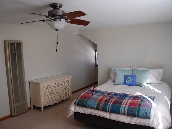 3rd image of 5825 Capulina Ave