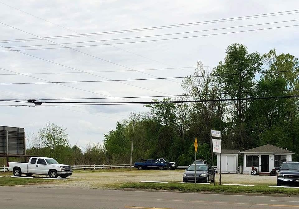 1st image of 800 E Kingshighway Hwy