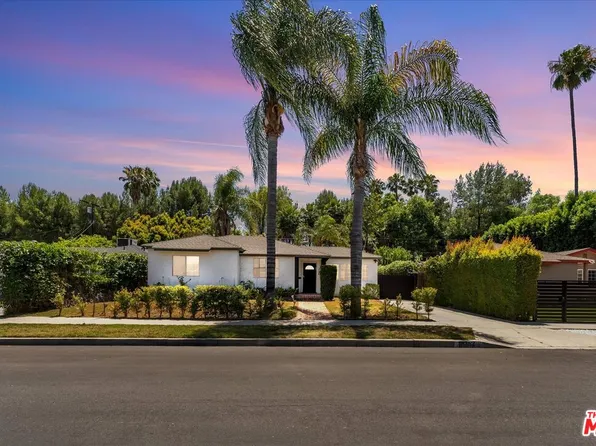 18352 Bessemer St, Reseda, CA 91335