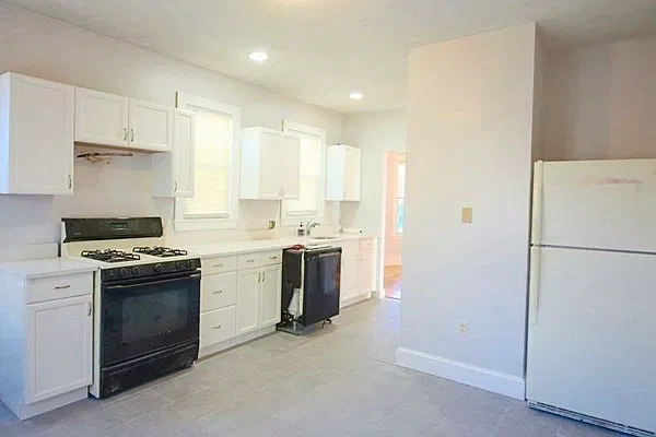 2 bed, 1026 sqft, $2,500 — Photo 3
