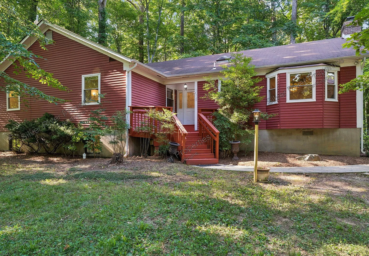 5 bed, 4.0 bath, 1924 sqft, $3,400 — Photo 1