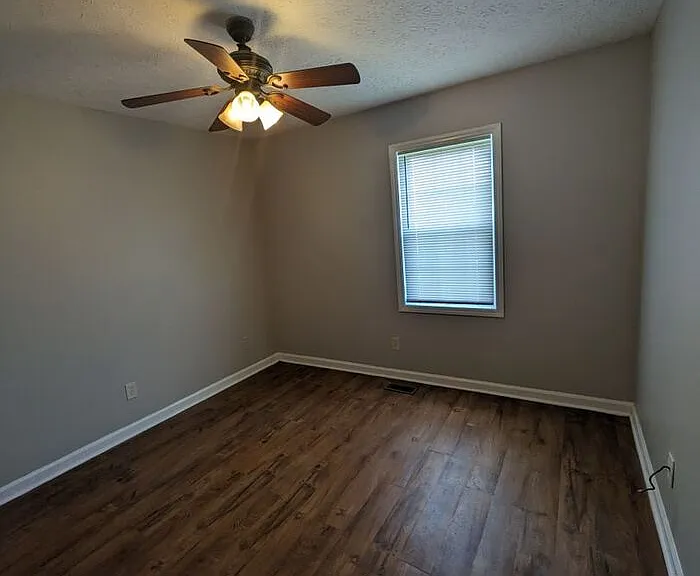 1107 N College Ave — Photo 6