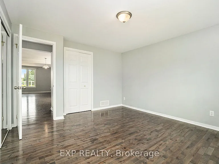 525 Russell Rd #1 — Photo 21