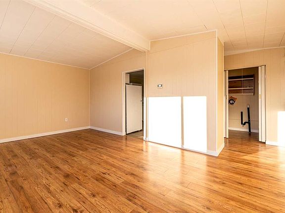 5th image of 5308 57th St #17