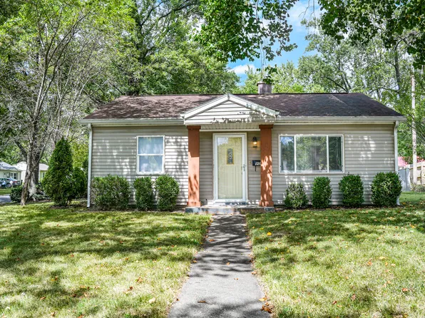 902 E Florida Ave, Urbana, IL 61801