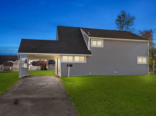 12 Inlet Rd, Levittown, PA 19057