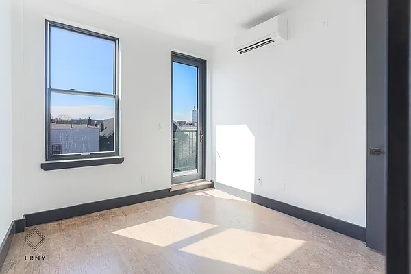 Rented by ERNY LLC | media 3