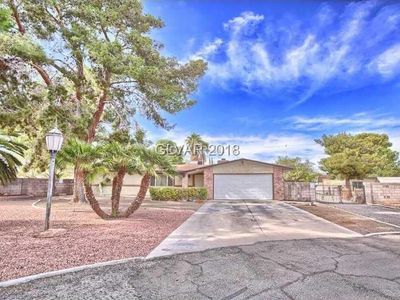 2905 Maverick St, Las Vegas, NV, 89108