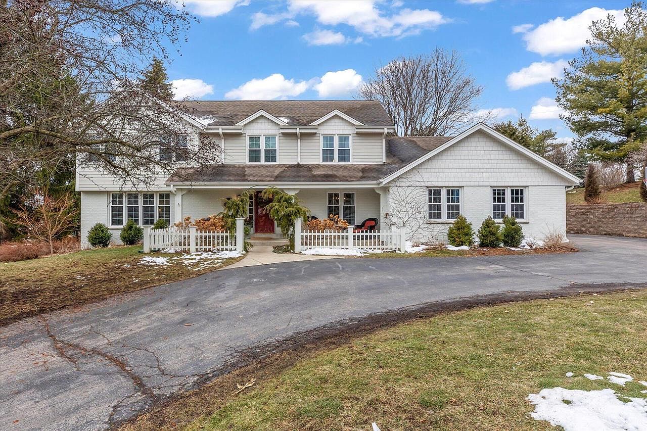 1305 Lexington COURT, Brookfield, WI 53045 Zillow