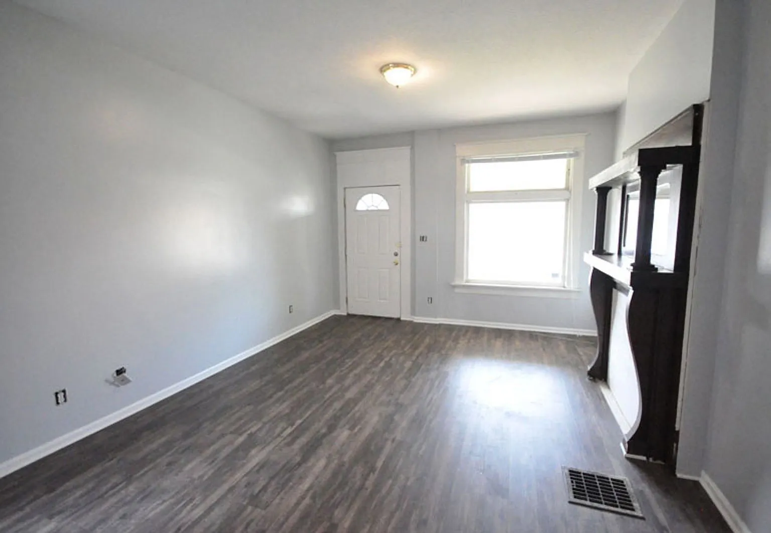 6 bed, 3.0 bath, $5,295 — Photo 2