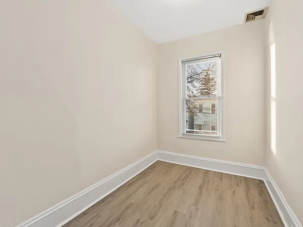 1610 West Street image 25 of 34