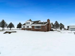 2341 W Egan Rd, Leaf River, IL 61047