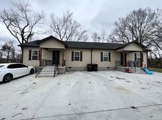 525 Davis St, Cowan, TN 37318