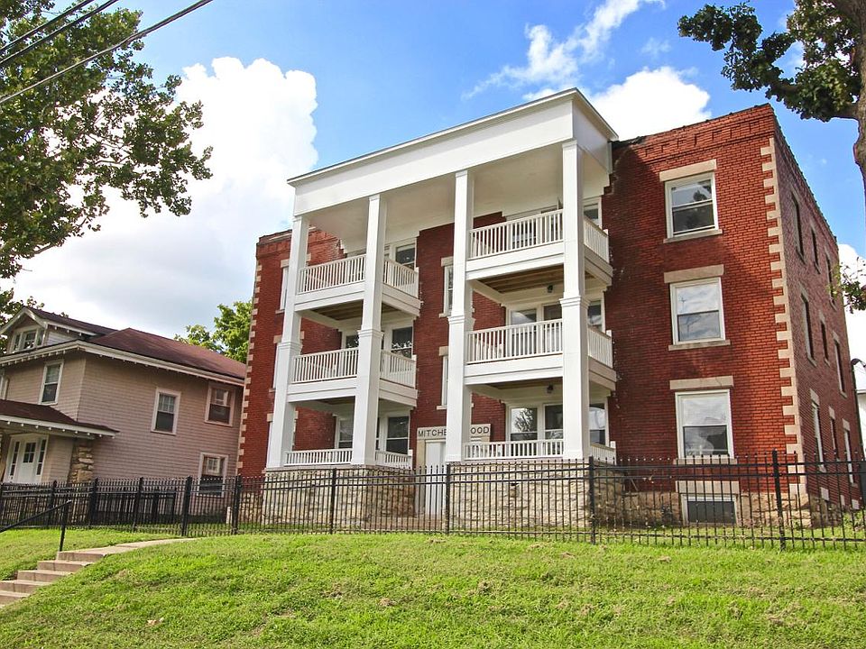 1st image of 3832 Wyandotte St #2S