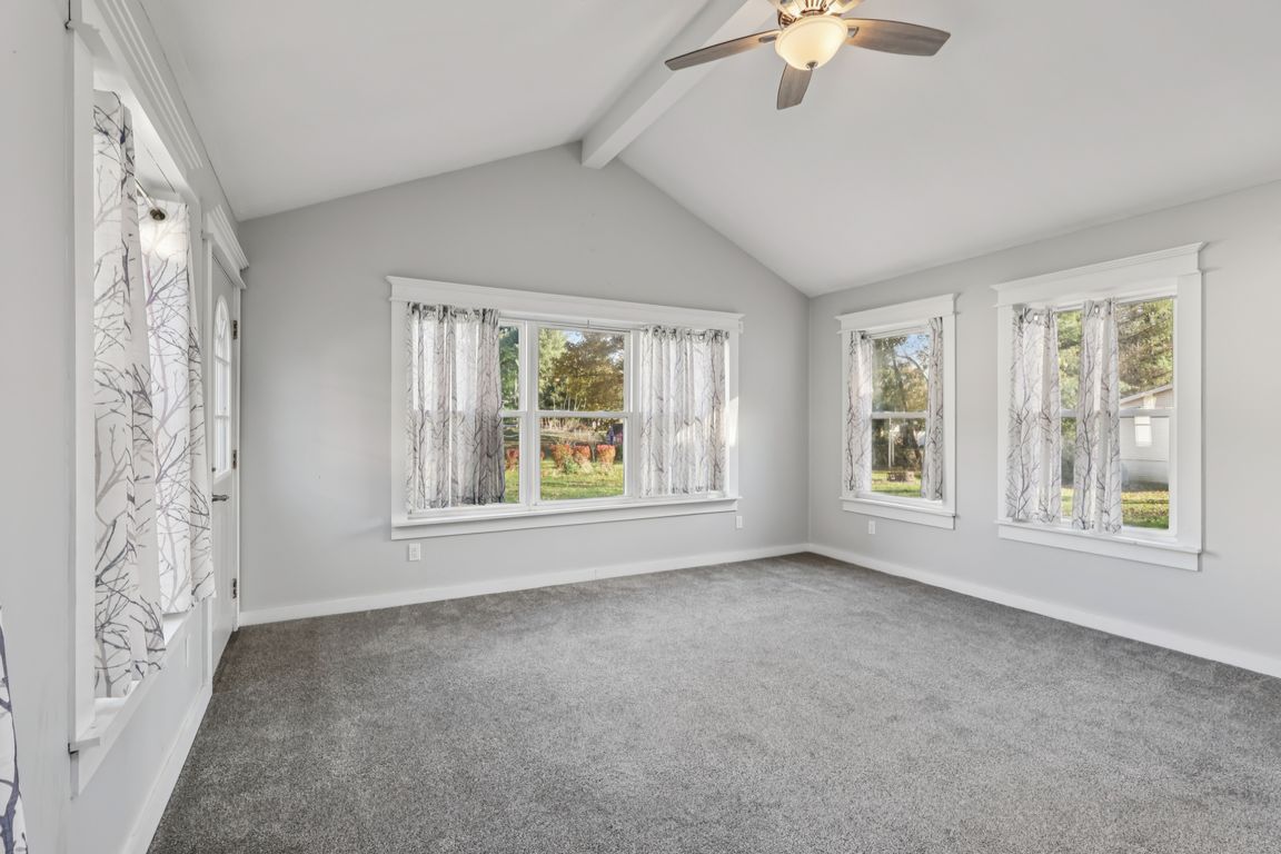 next background image