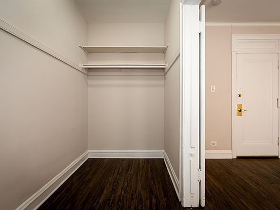 5th image of 5532 S Kenwood Ave #5532-207