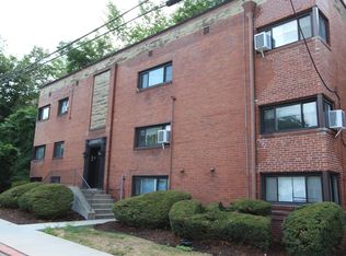LYNN, Pittsburgh, PA 15217