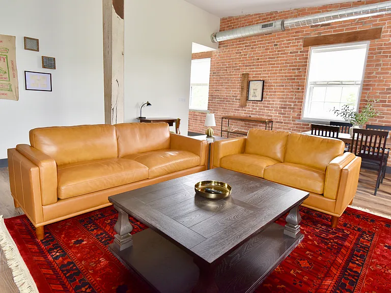 101 W Broadway St #C — Photo 4