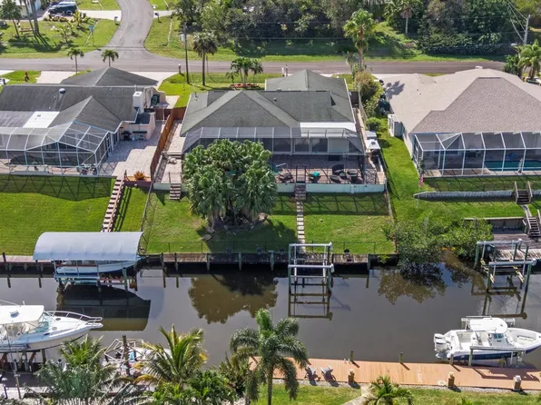 697 SE Whitmore Drive, Port St Lucie, FL 34984
