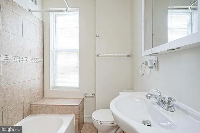 2010 S Croskey St — Photo 21