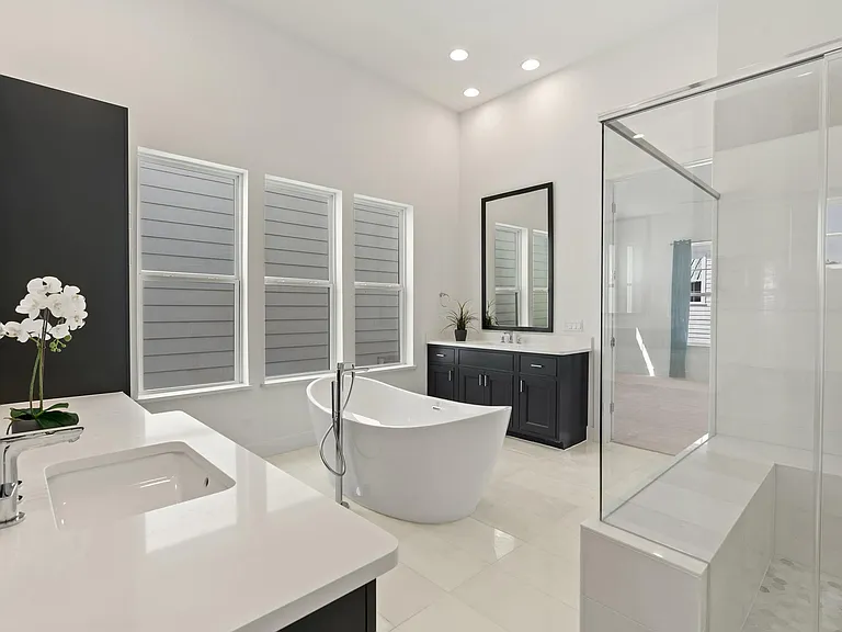 4503 Grassland Dr — Photo 16