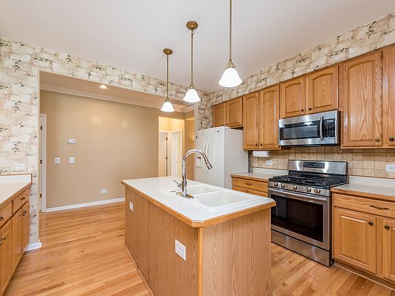 2nd image of 3823 Fox Hunt Way