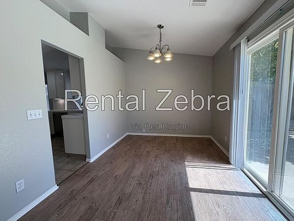 5th image of 786 Kinglet Ct