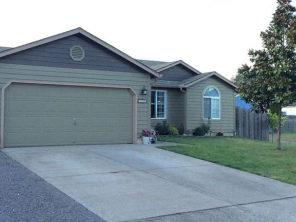 2nd image of 16520 NE 79th St