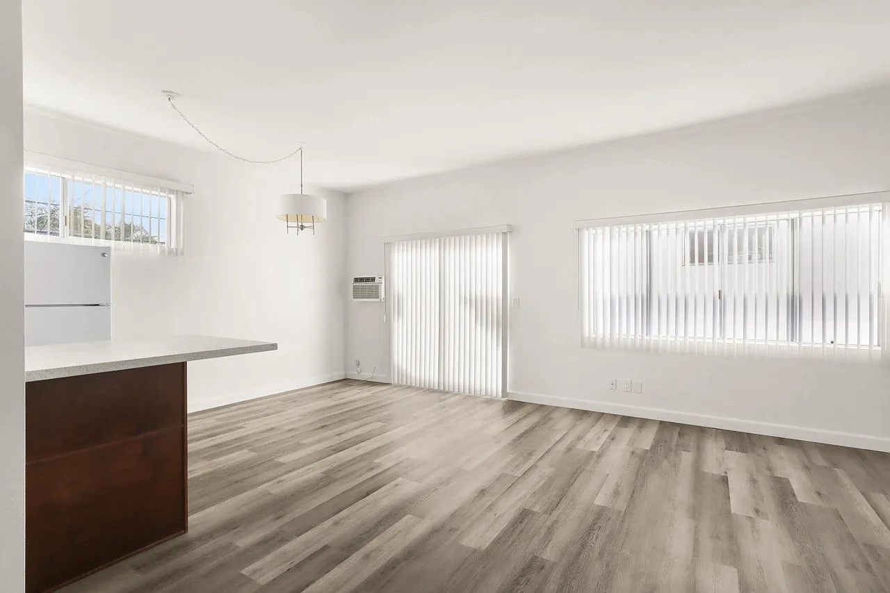 2 bed, 2.0 bath, $3,350 — Photo 2