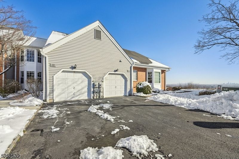 1st image of 185 Zeppi Ln