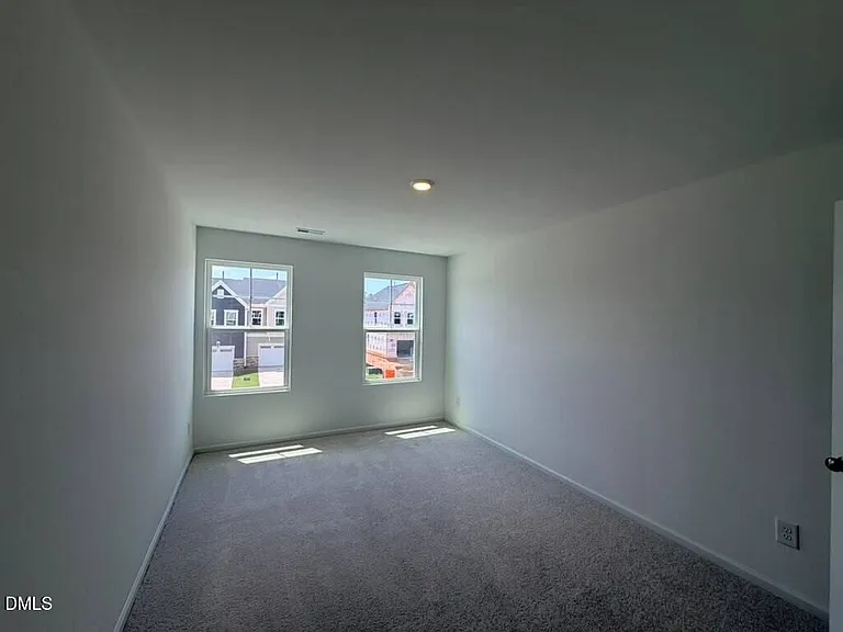 228 Deercroft Dr — Photo 17