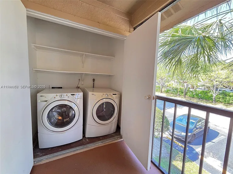 15650 SW 105th Ln #502 — Photo 12
