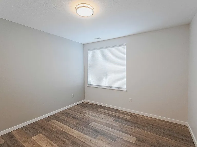 River Rock Apartments — Photo 44